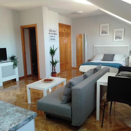 Airport Ifema Barajas Home Madrid Luaran gambar